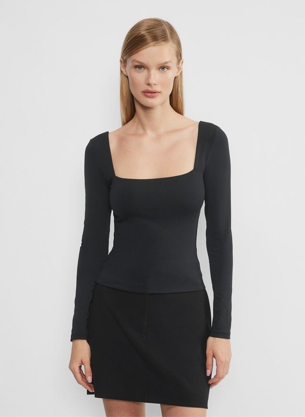 Aritzia Women's Original Contour Square Neck Black Long Sleeve Top XS NEW